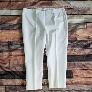 Chicos ultimate fit slimming crop pant